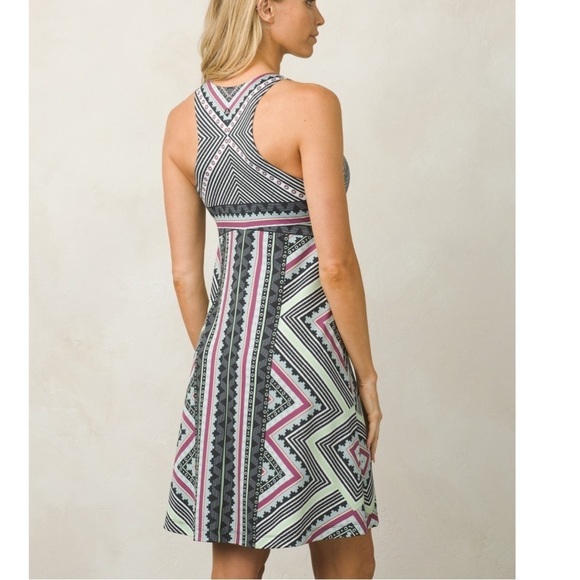 Prana Ariel Dress Sangria Taos Shelf bra Woman’s Size Small - Picture 2 of 13